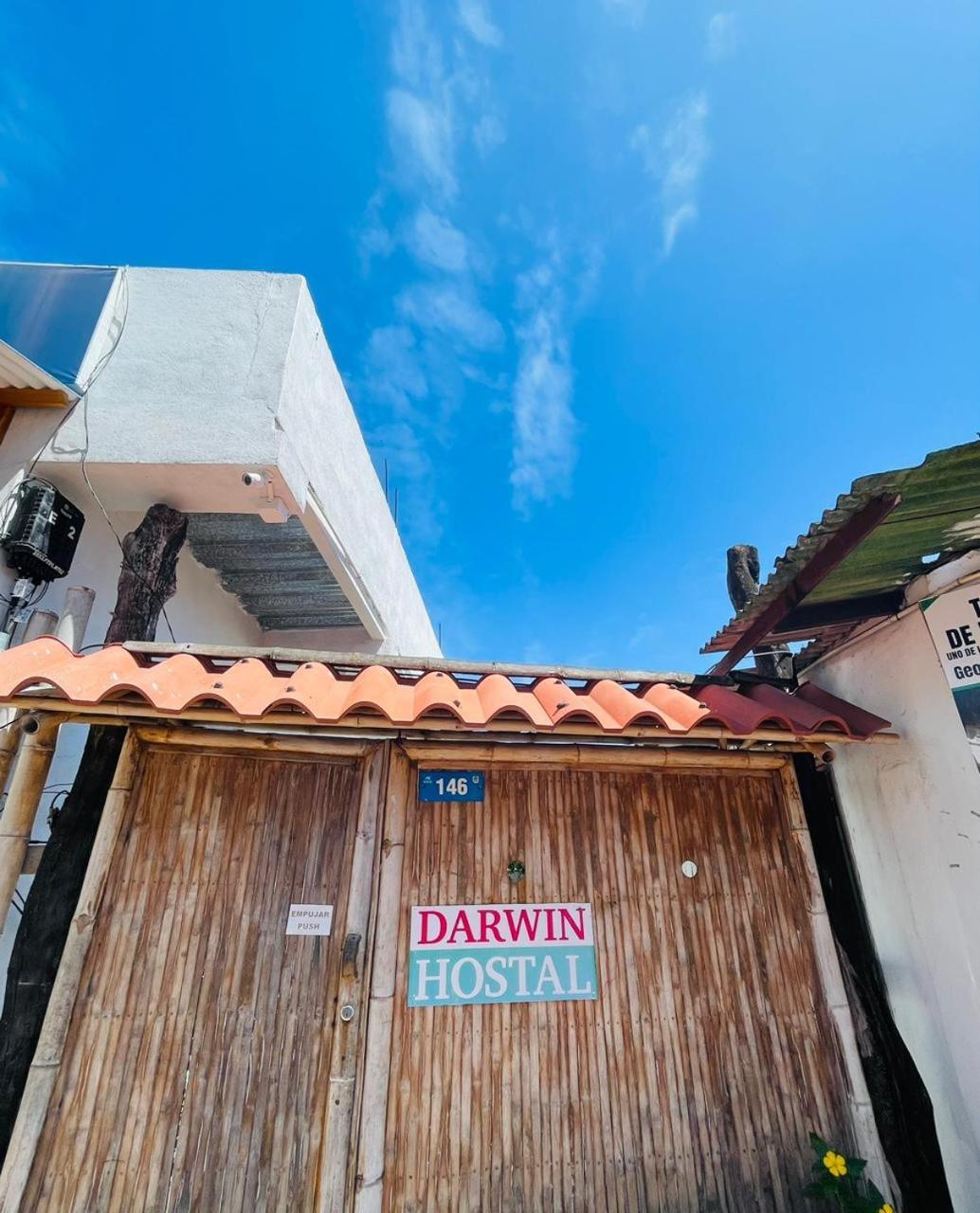 Hostal Darwin Puerto Ayora  Exterior photo